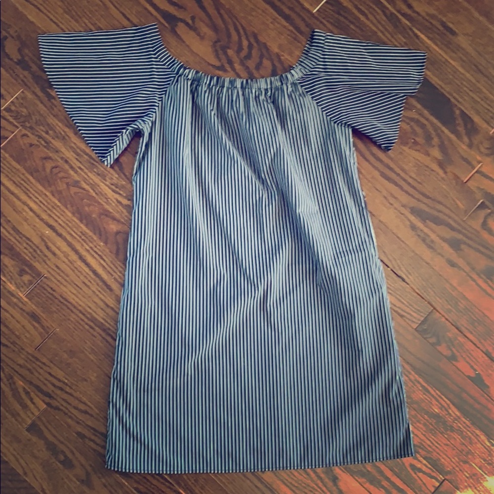 Banana Republic —off-the-shoulder dress